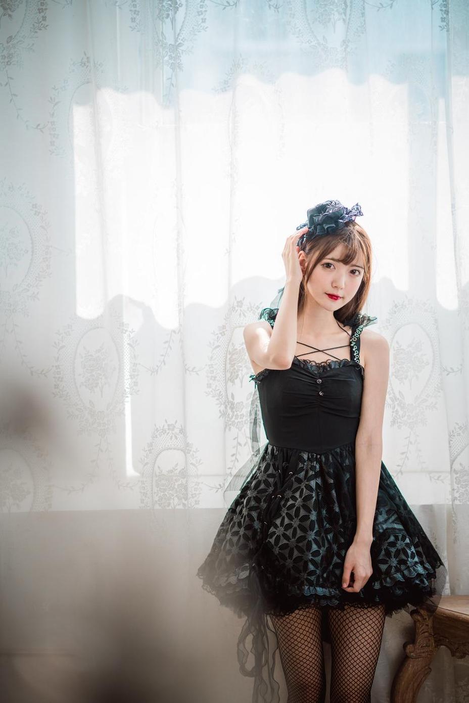 kyokyo沉迷汉堡王套图独家原图，让你领略cosplay界的精彩之处 - 五图爵